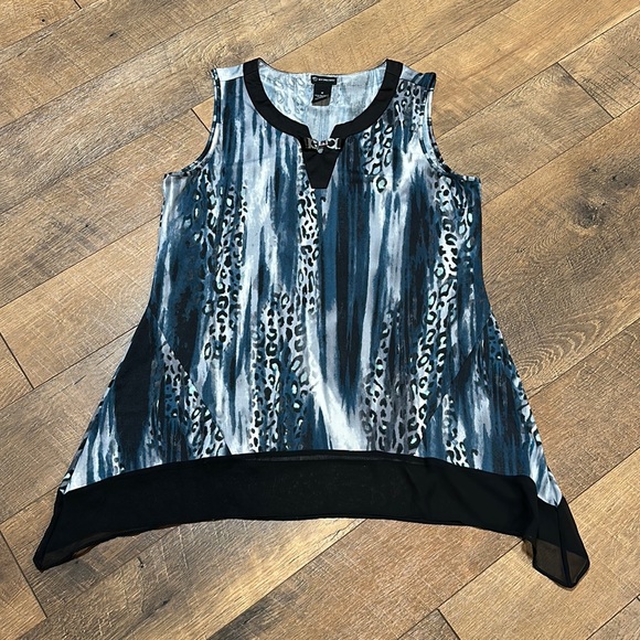 new directions Tops - Patterned Tank